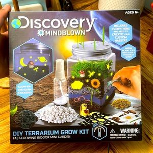 NEW boxed Discovery DIY Terrarium grow kit toy/gift for ages 6 years old and up